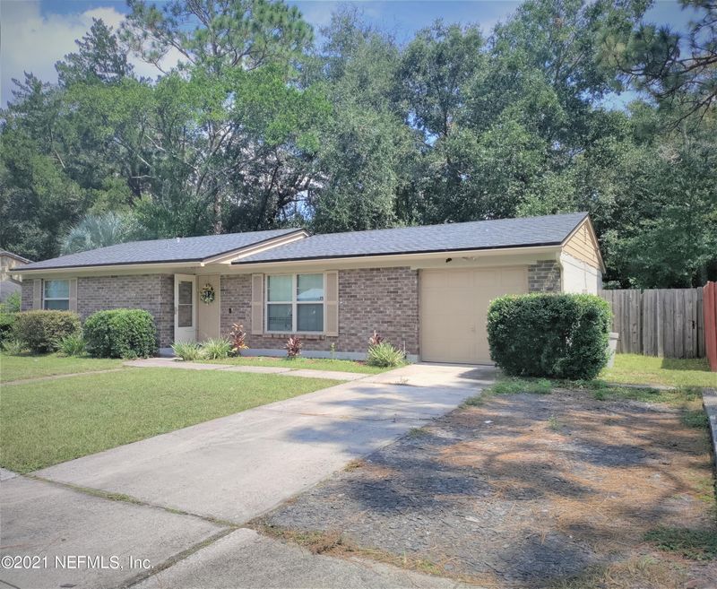 2585 Kenwood Dr E, Jacksonville, FL 32210