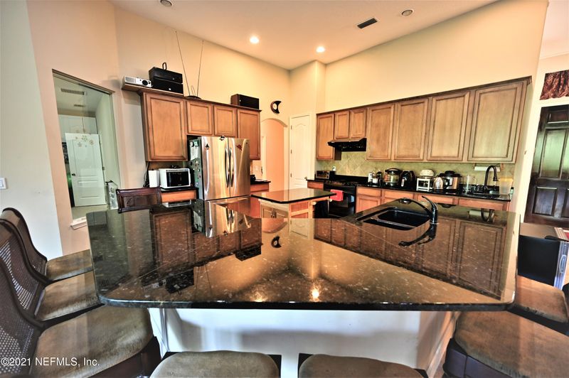 2587 Woodgrove Rd, Fleming Island, FL 32003