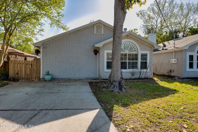 259 Jasmine St, Atlantic Beach, FL 32233