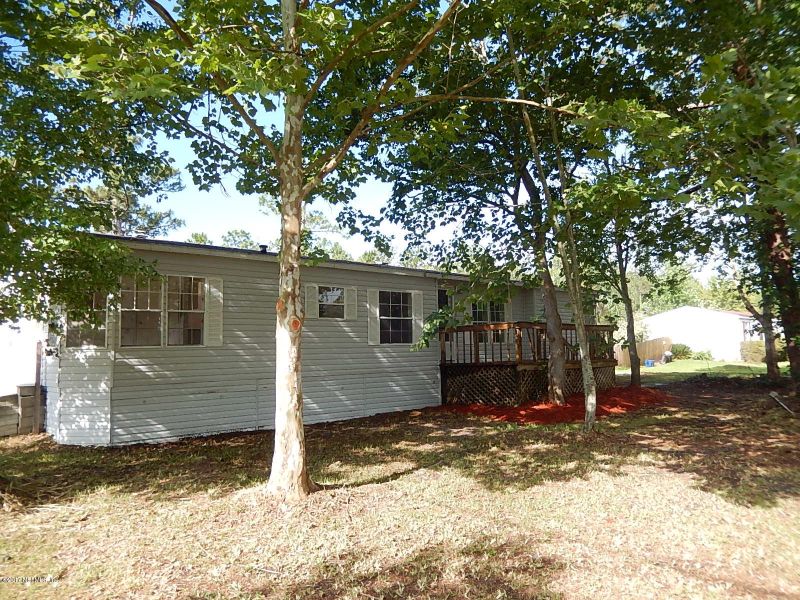 2592 Russell Rd, Green Cove Springs, FL 32043