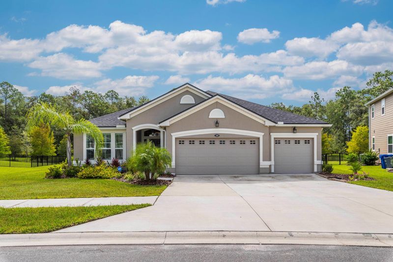 260 Wild Rose Dr, St Johns, FL 32259