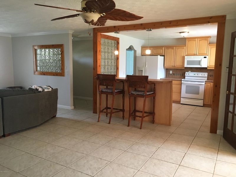 2601 Stern Dr E, Jacksonville, FL 32233