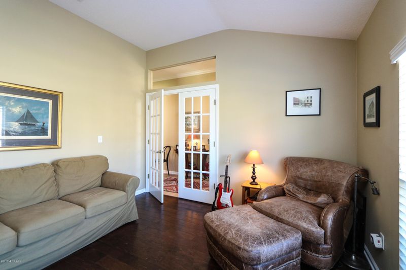 2605 Country Side Dr, Fleming Island, FL 32003