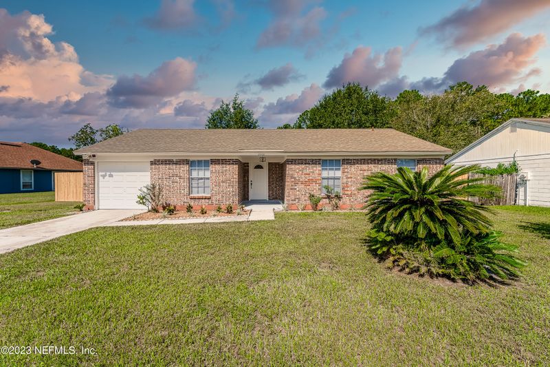 2606 Spring Lake Rd, Jacksonville, FL 32210