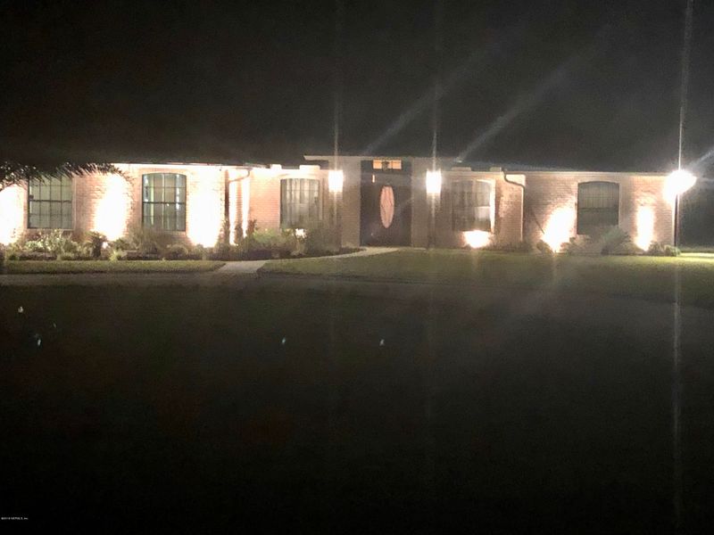 2615 Armsdale Rd, Jacksonville, FL 32218