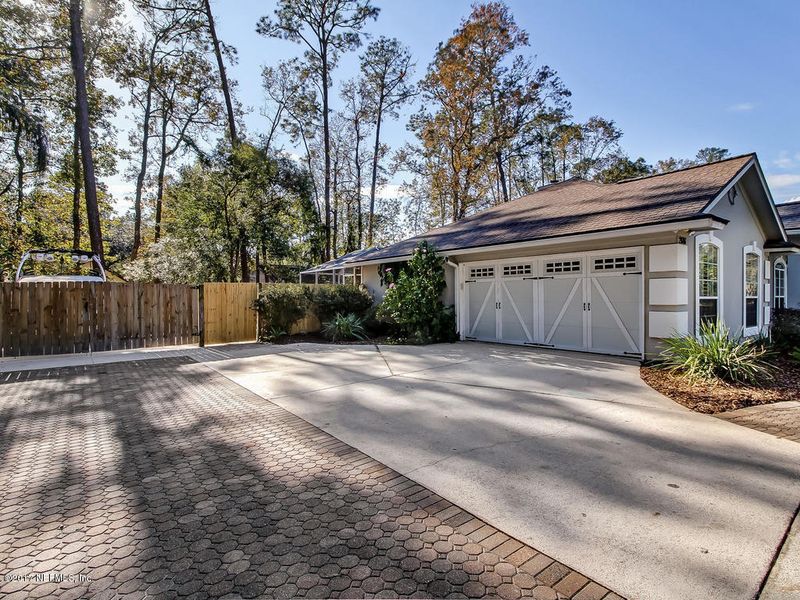 2616 Scott Mill Dr, Jacksonville, FL 32223