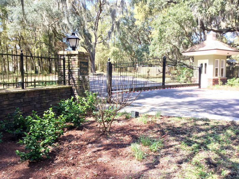 2618 Cauley Ln, Jacksonville, FL 32218