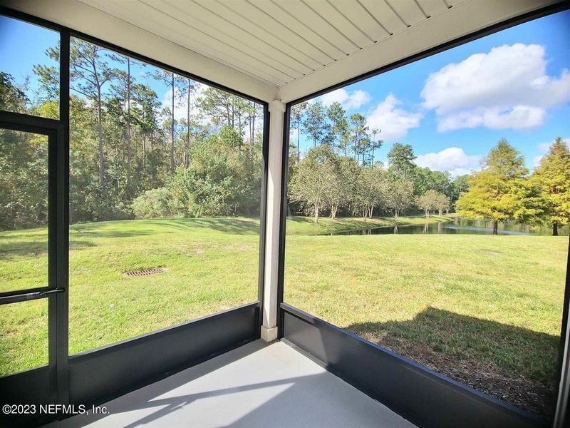 263 Richmond Dr, St Johns, FL 32259
