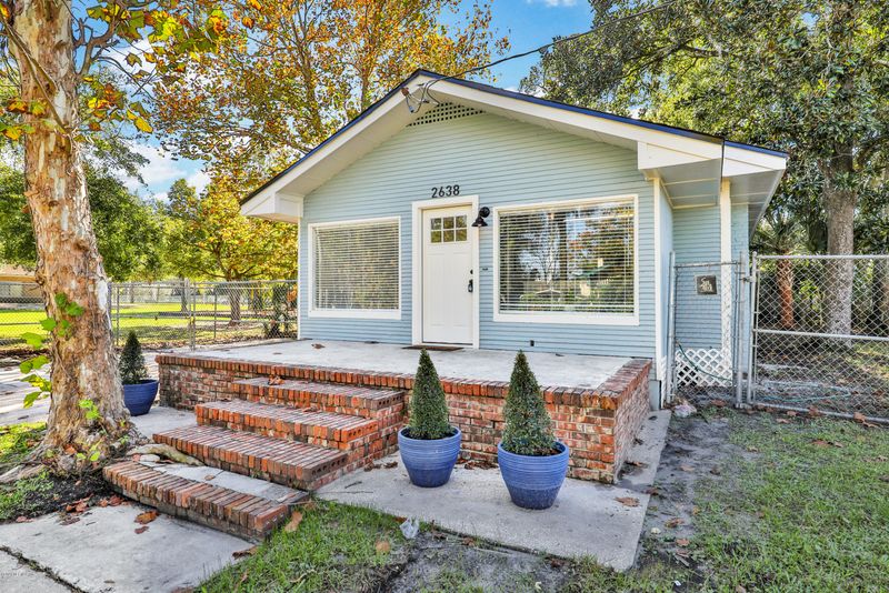 2638 Rosselle St, Jacksonville, FL 32204