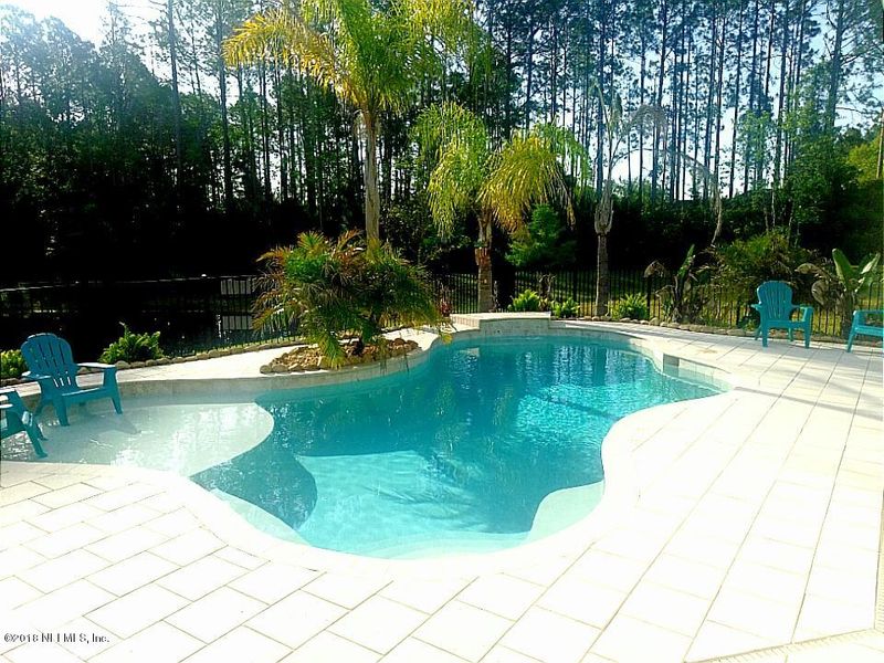 264 Red Cedar Dr, St Johns, FL 32259