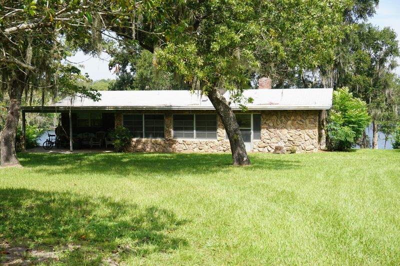264 Wesley Rd, Green Cove Springs, FL 32043