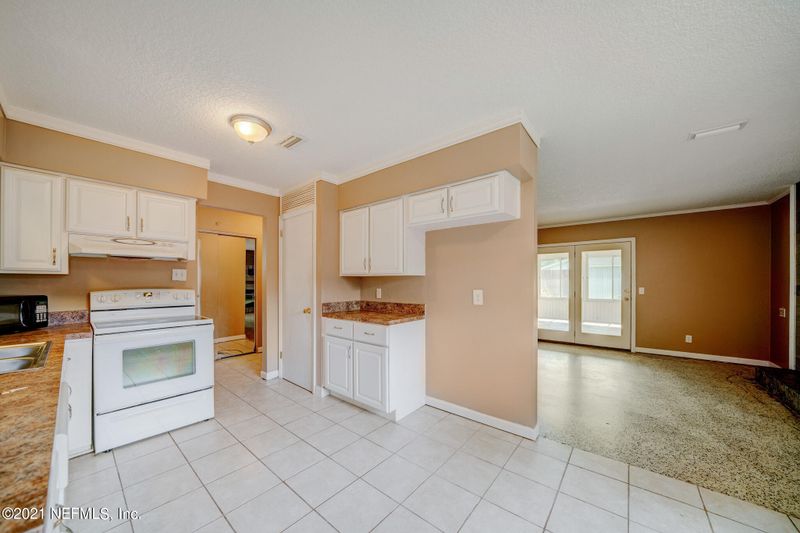 2649 Sam Rd, Jacksonville, FL 32216