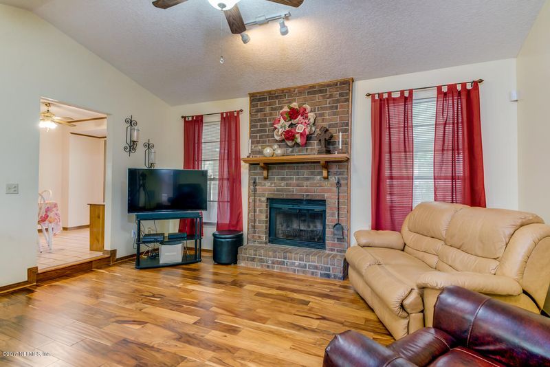 2649 Shannon St, Orange Park, FL 32065