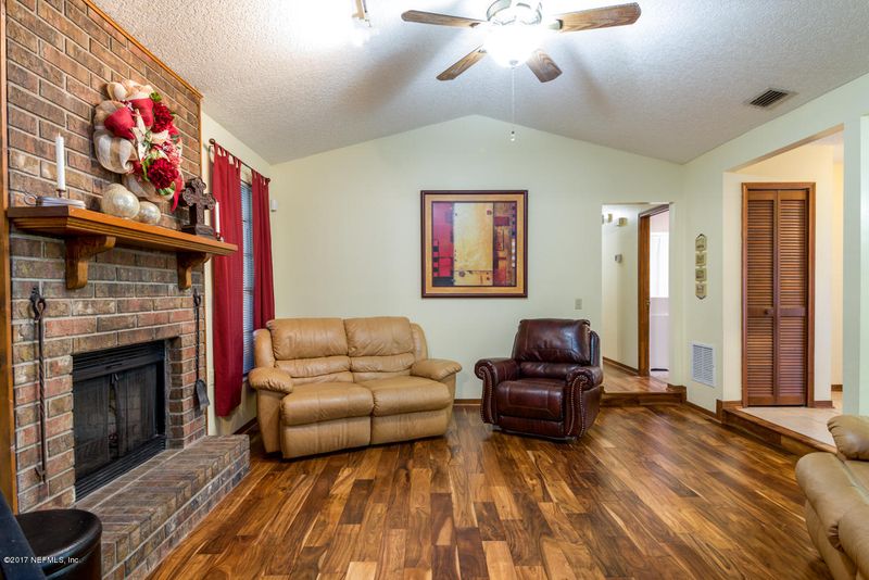 2649 Shannon St, Orange Park, FL 32065
