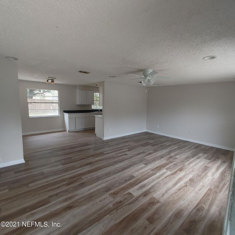 2650 Kenwood Dr E, Jacksonville, FL 32210