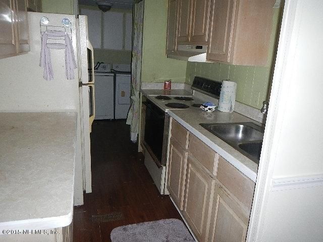 2667 Hands Dr, Green Cove Springs, FL 32043