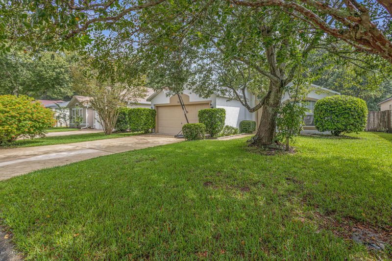 2675 R S Bailey Dr, Jacksonville, FL 32246