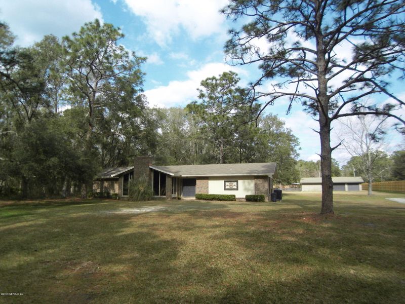 268 Arthur Moore Dr, Green Cove Springs, FL 32043