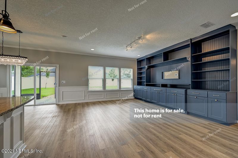 268 Gilmore Ln, Orange Park, FL 32065