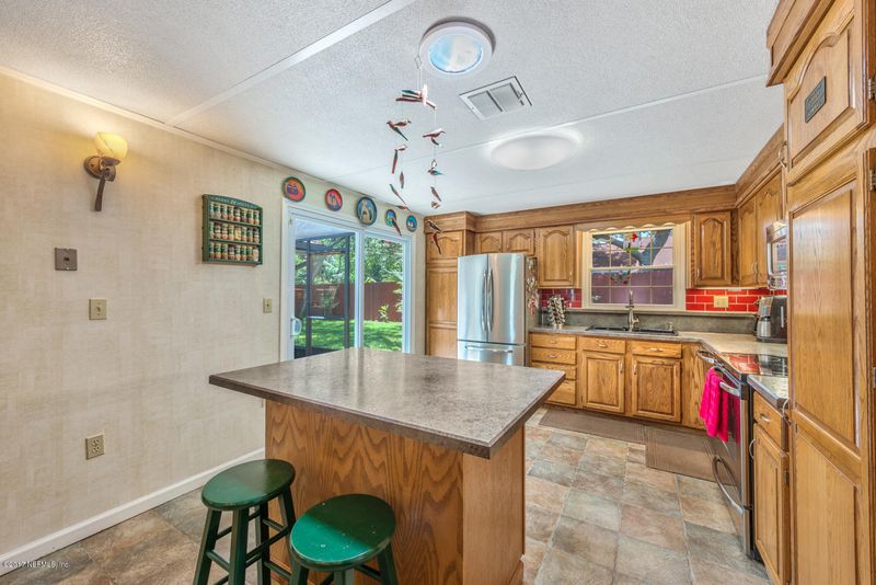 27 Linda Mar Dr, St Augustine Beach, FL 32080