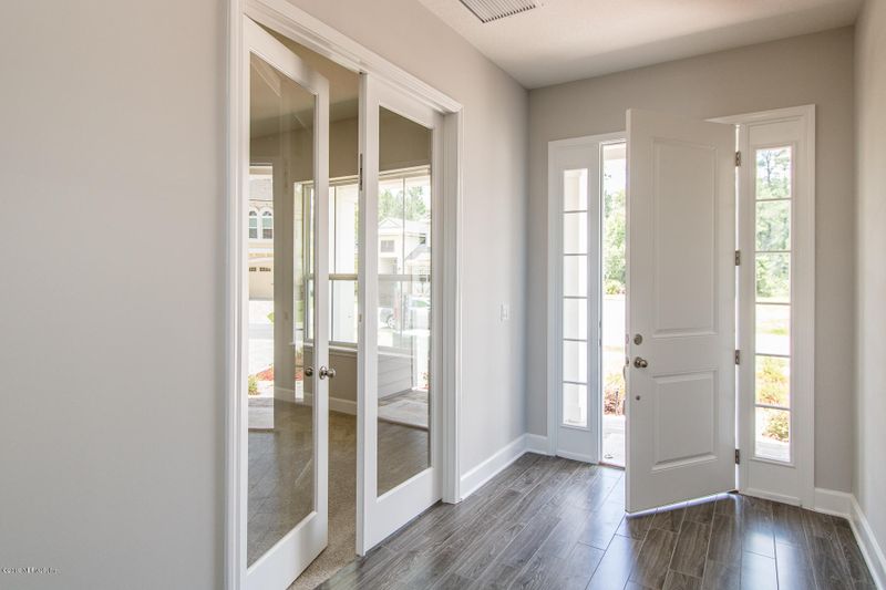 27 Tate Ln, St Johns, FL 32259