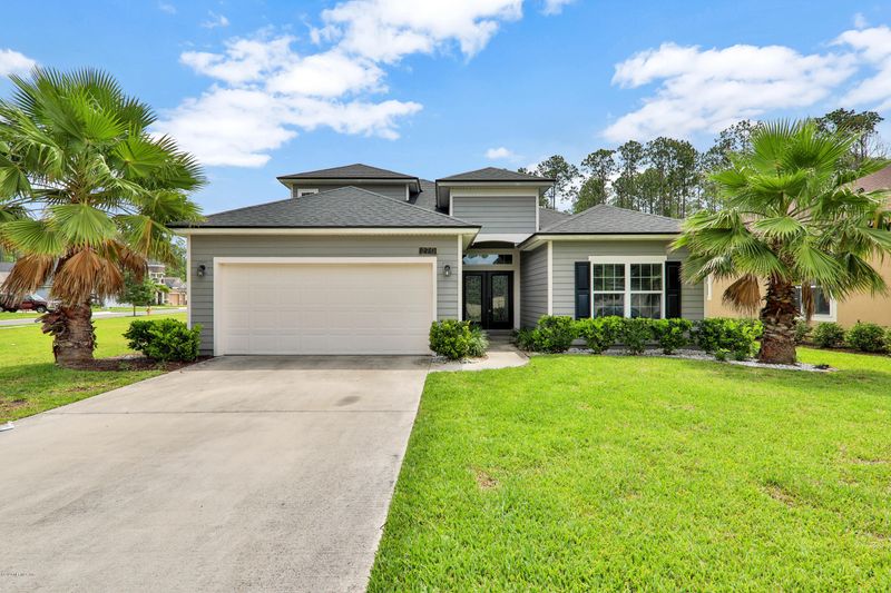 270 Senegal Dr, Jacksonville, FL 32081