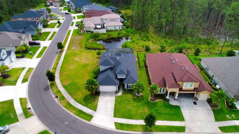 270 Senegal Dr, Jacksonville, FL 32081