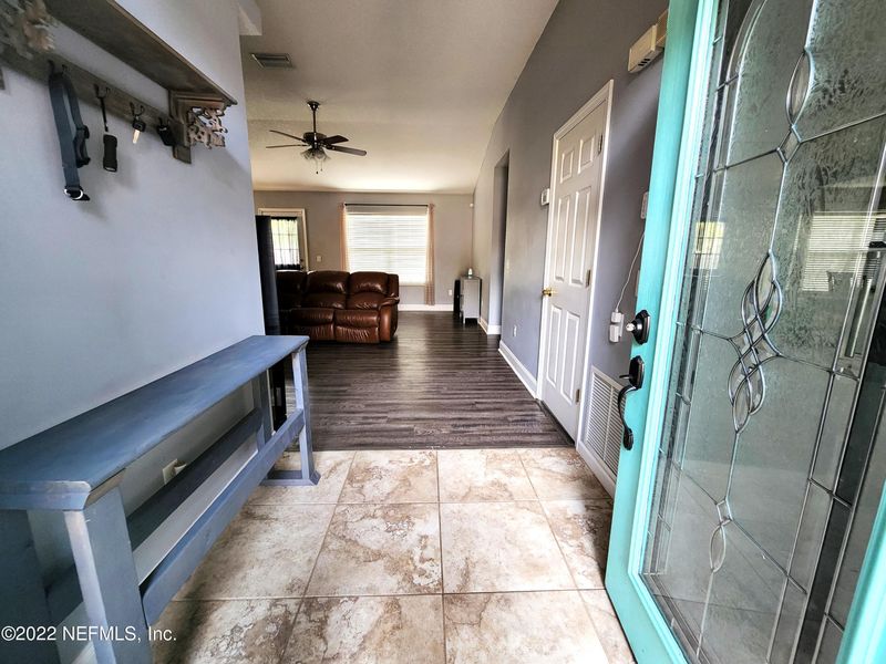27052 Pond Dr, Hilliard, FL 32046