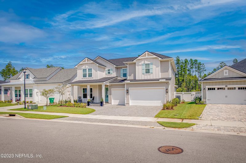 271 Sawgrass Dr, Yulee, FL 32097
