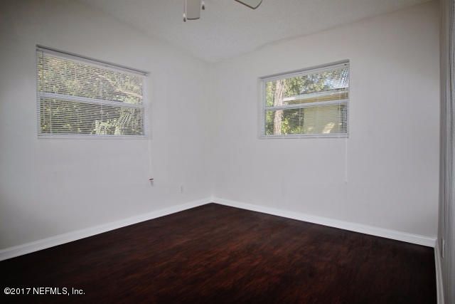 2710 Rogero Rd, Jacksonville, FL 32211