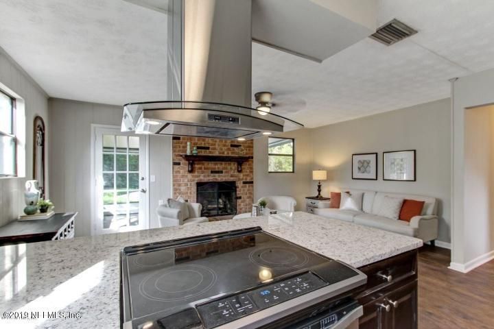 2713 River Oak Ave, Orange Park, FL 32073