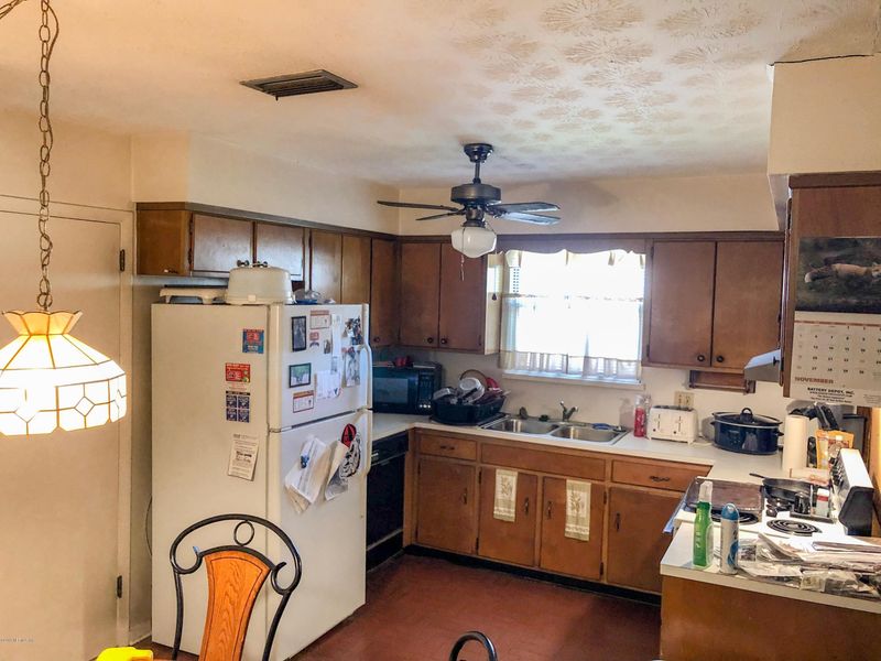 2713 River Oak Dr, Orange Park, FL 32073