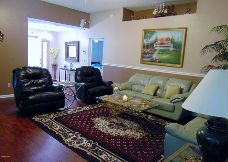 2713 W Cobblestone Forest Cir, Jacksonville, FL 32225