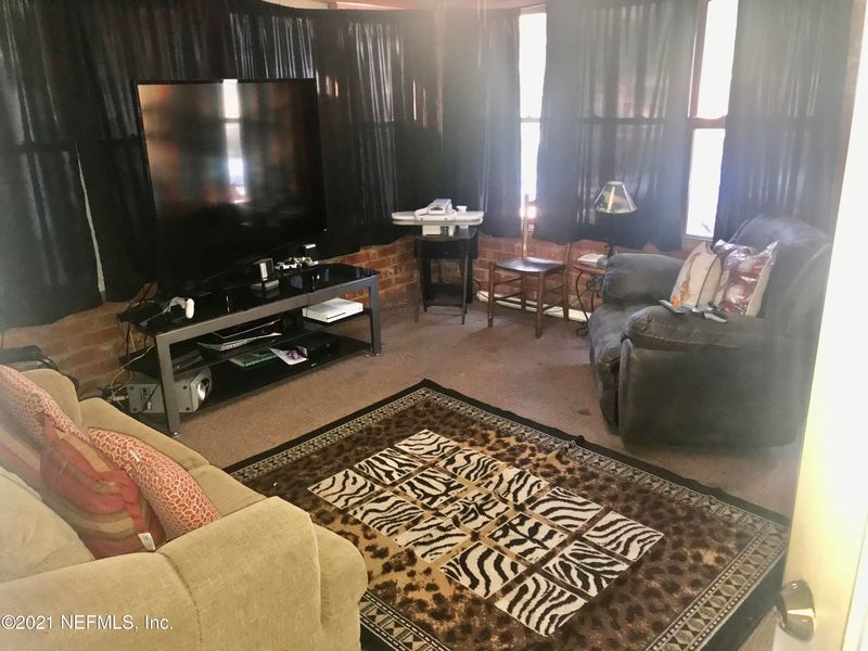 2715 Brookwood Rd, Orange Park, FL 32073