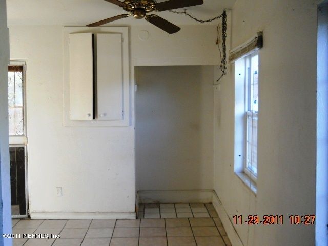 2715 Lippia Rd, Jacksonville, FL 32209