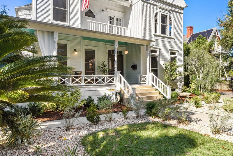 272 St George St, St Augustine, FL 32084