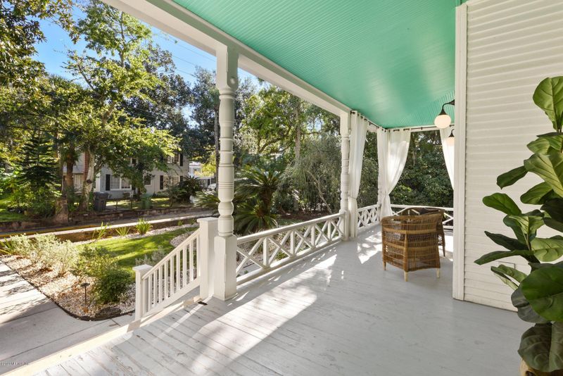 272 St George St, St Augustine, FL 32084