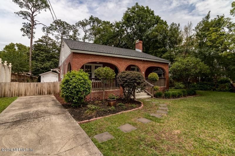 2721 Fieldston Ln, Jacksonville, FL 32207