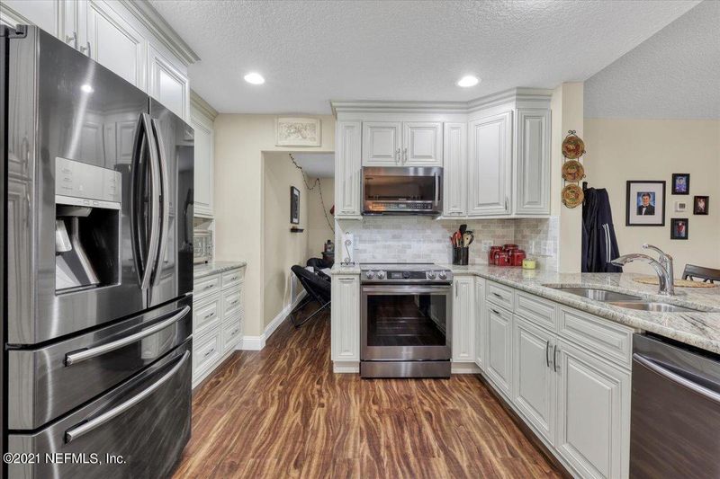 2726 Pheasant Ct, St Johns, FL 32259