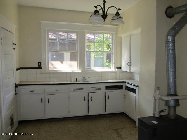2728 Herschel St, Jacksonville, FL 32205