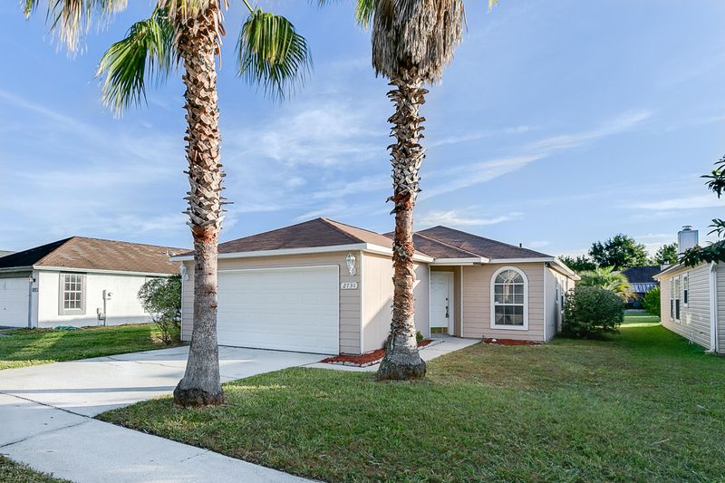 2731 Lantana Lakes Dr W, Jacksonville, FL 32246