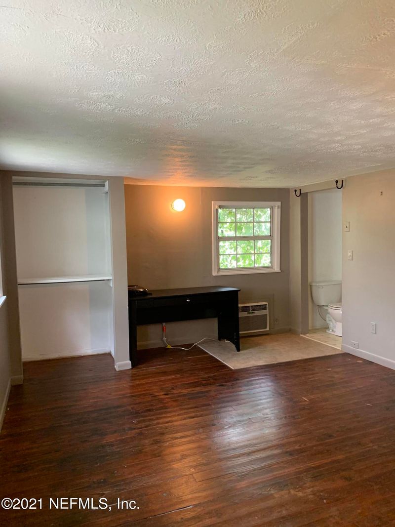 2732 Oak St, Jacksonville, FL 32205