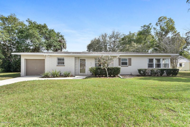 2734 Rainbow Cir, Jacksonville, FL 32217