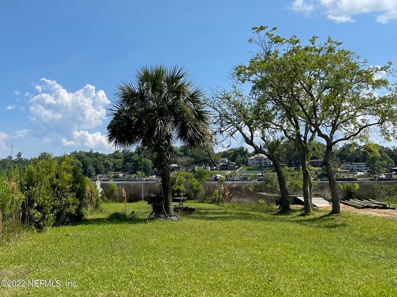 2736 Broward Rd, Jacksonville, FL 32218