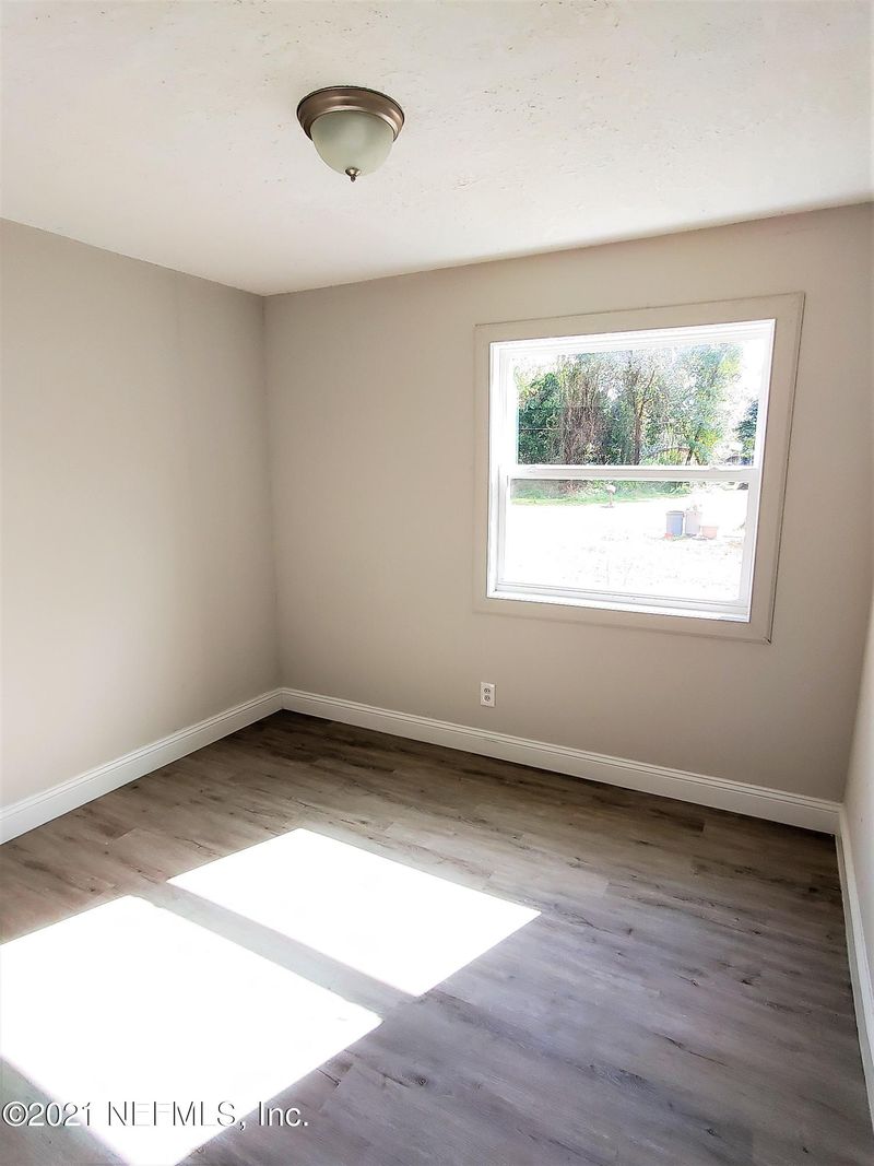 2742 Burroughs Rd, Middleburg, FL 32068