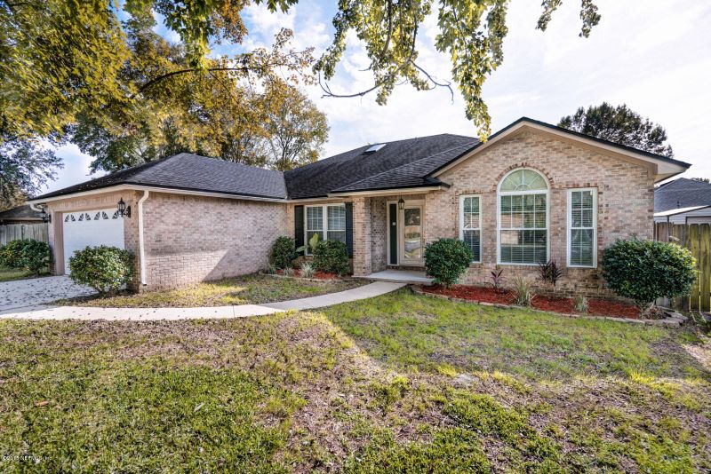2743 Newcastle Dr, Orange Park, FL 32065