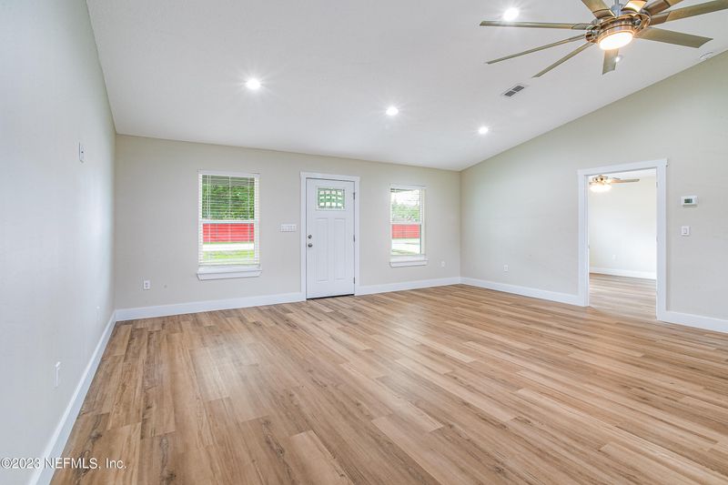 27474 W W 10th Ave, Hilliard, FL 32046