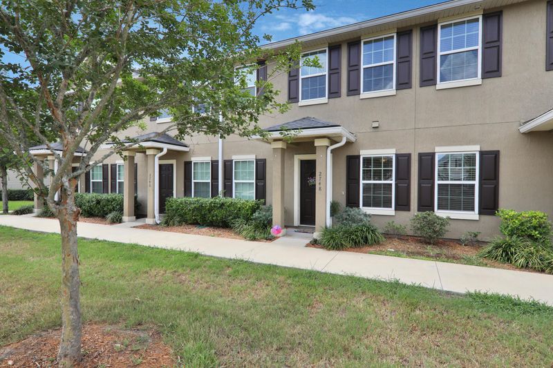 2748 Hollybrook Ln, Orange Park, FL 32073