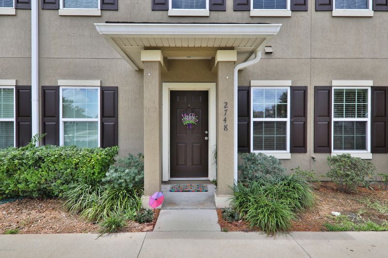 2748 Hollybrook Ln, Orange Park, FL 32073