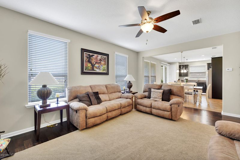 275 Yearling Blvd, St Johns, FL 32259